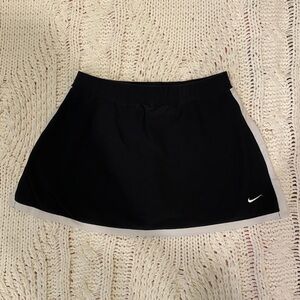 Nike Black and white mini skirt